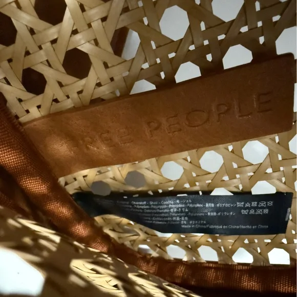 🆕 Free People Beach Bum Bag - Picture 10 of 12